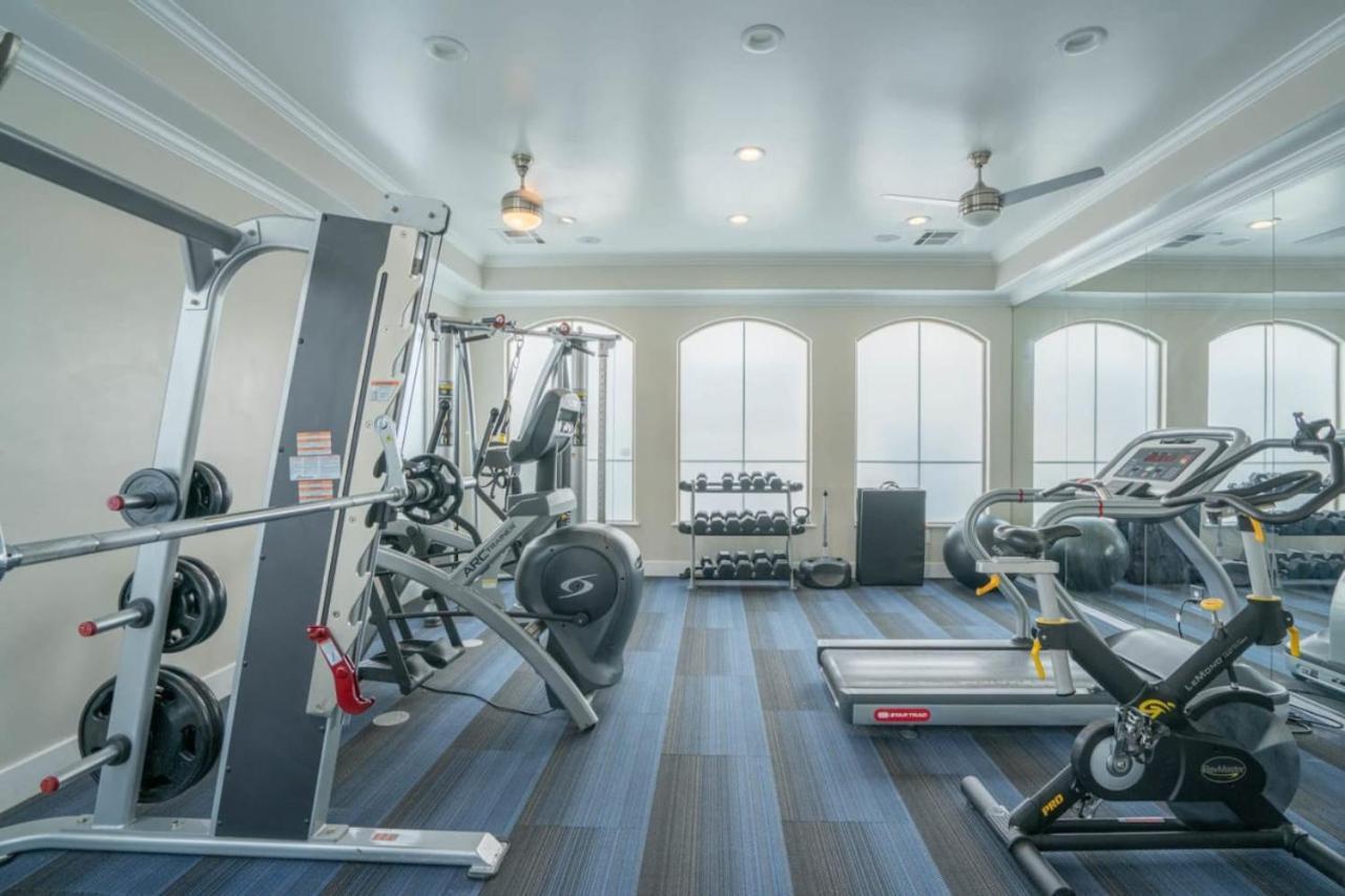 Posh 2Bd - Midtown - Gym, Pool, W-D, Parking - Sleeps 8 Apartamento Phoenix Exterior foto