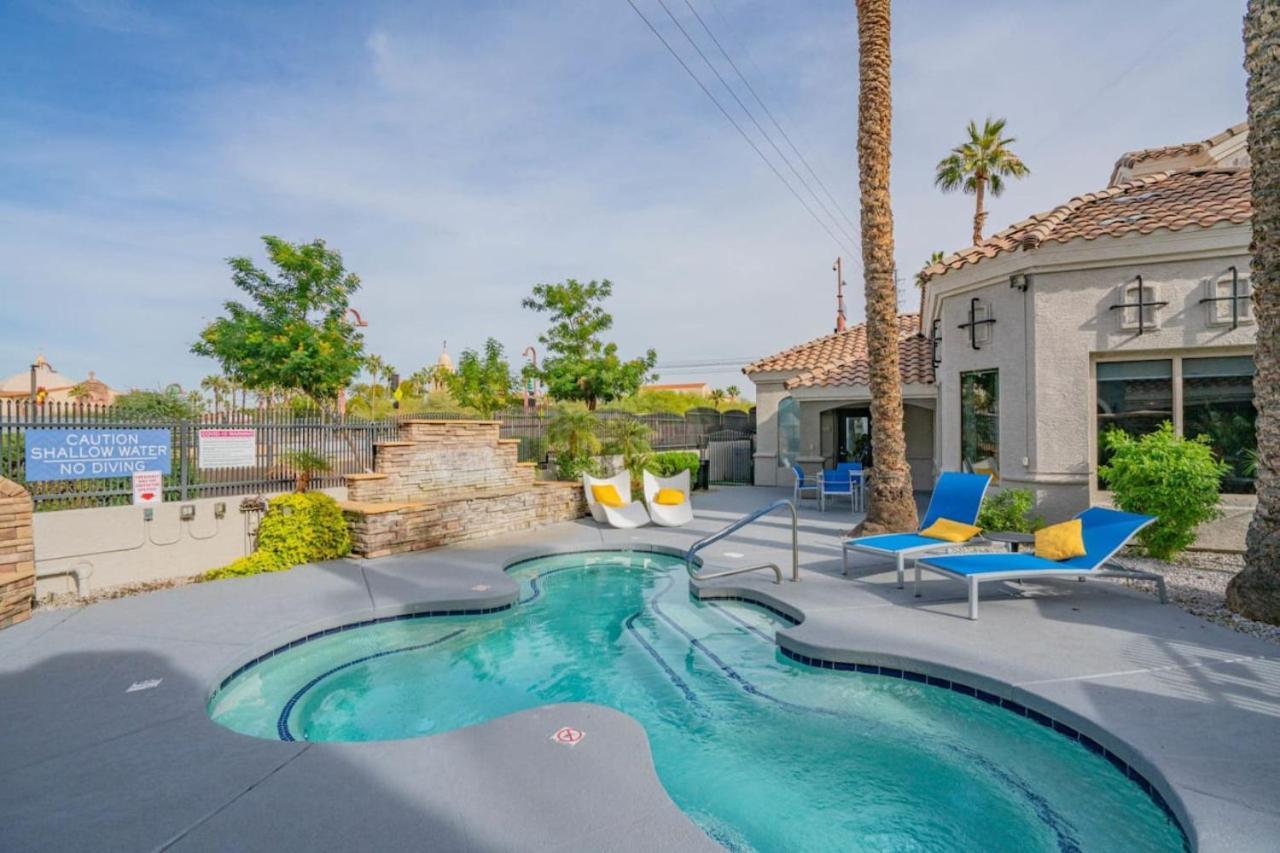 Posh 2Bd - Midtown - Gym, Pool, W-D, Parking - Sleeps 8 Apartamento Phoenix Exterior foto