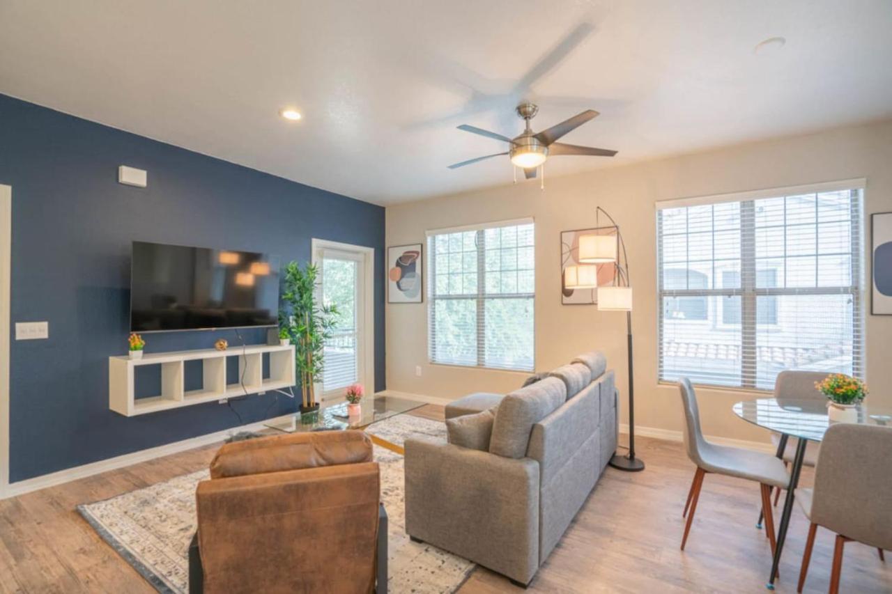 Posh 2Bd - Midtown - Gym, Pool, W-D, Parking - Sleeps 8 Apartamento Phoenix Exterior foto